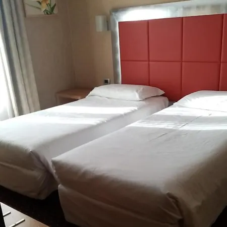 Susa Hotel 3*