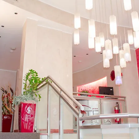 Susa Hotell 3*