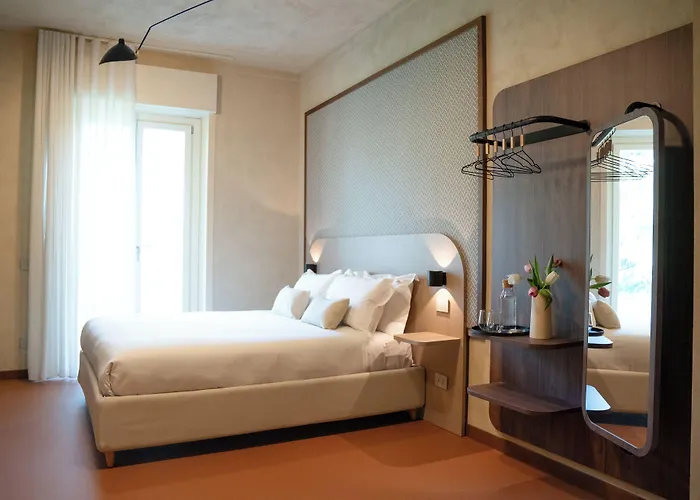 Hotel Susa 3*